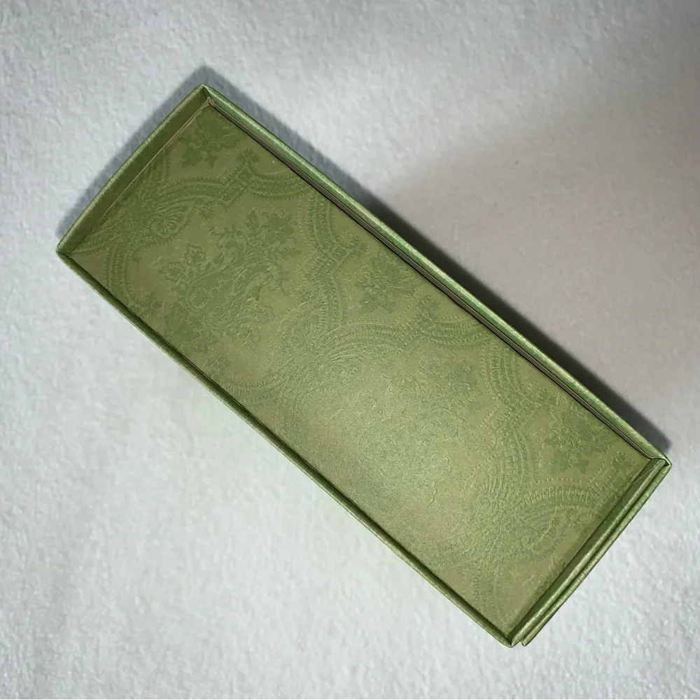 NEW! GUCCI Gift Box with Magnetic Flap Closure, GORGEOUS - Picture 5 of 16